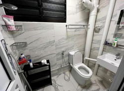 Blk 244 Jurong East Street 24 (Jurong East), HDB 3 Rooms #589356731
